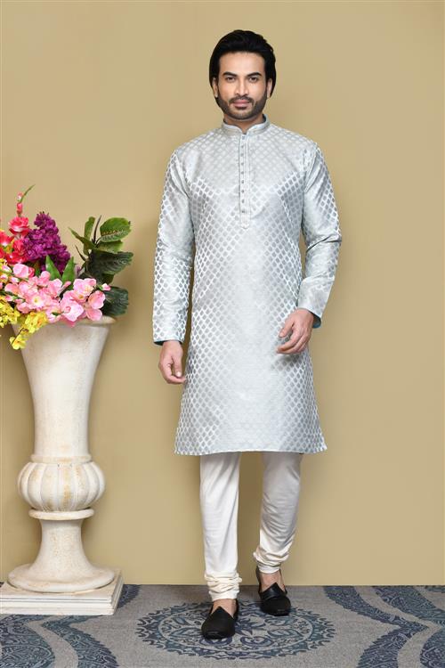 https://media.vinhemfashion.com/Images/RajsahiVol6AVLS546I9NCBQ65JX/image/party